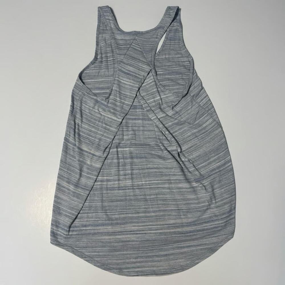 Lululemon Essential Tank - Picture 4 of 5